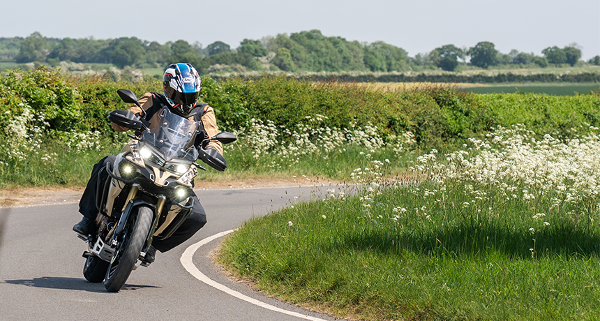 A Voge DS625X, going round a corner