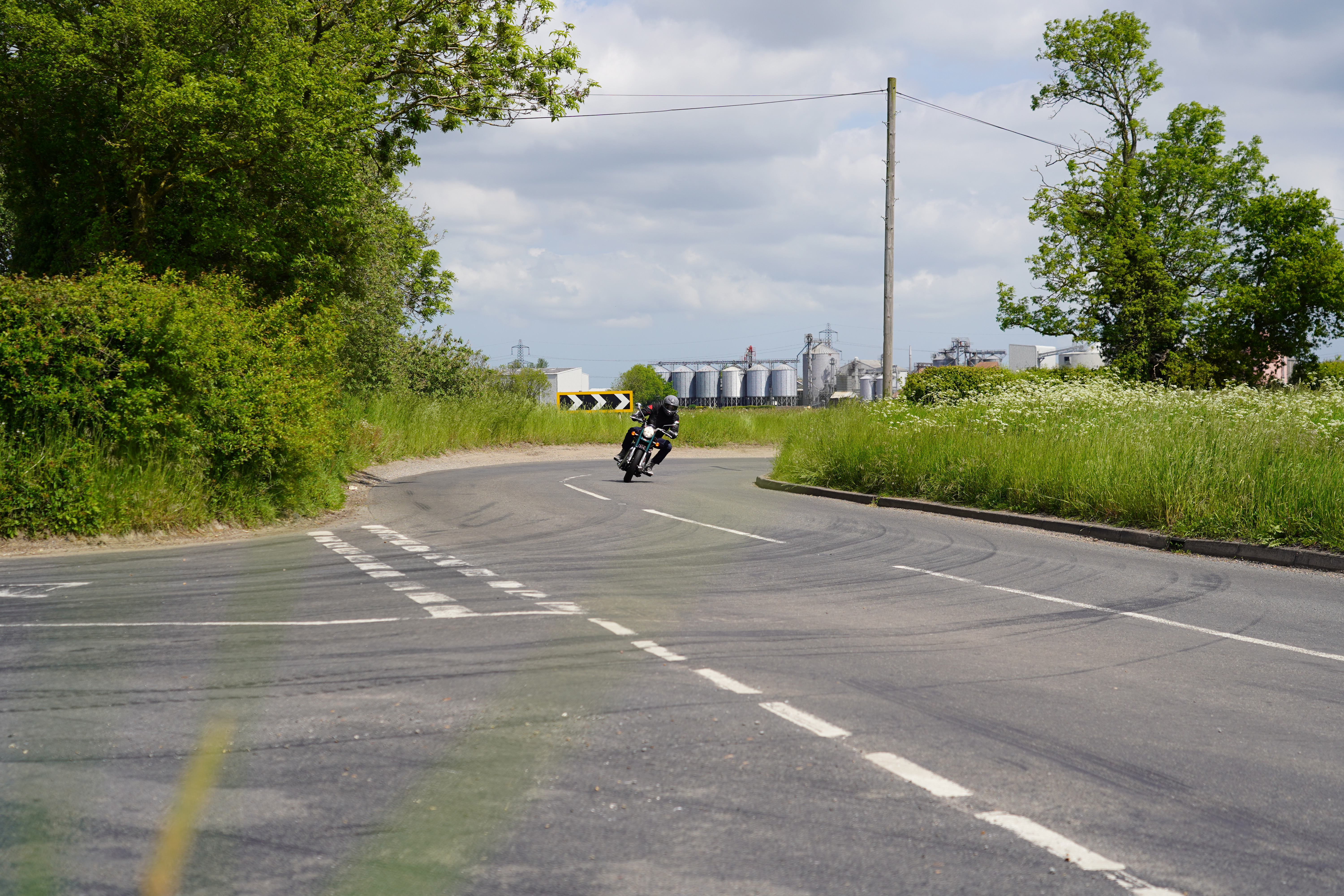 cornerning on the Royal Enfield Classic 350