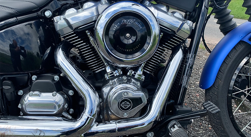 HD Street Bob Engine.webp