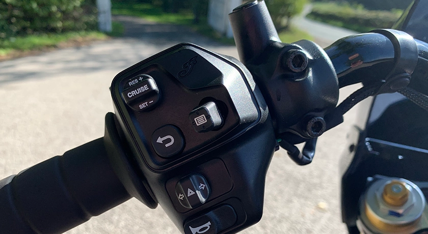 Indian Scout 101 Close Up SWITCHGEAR 9.webp