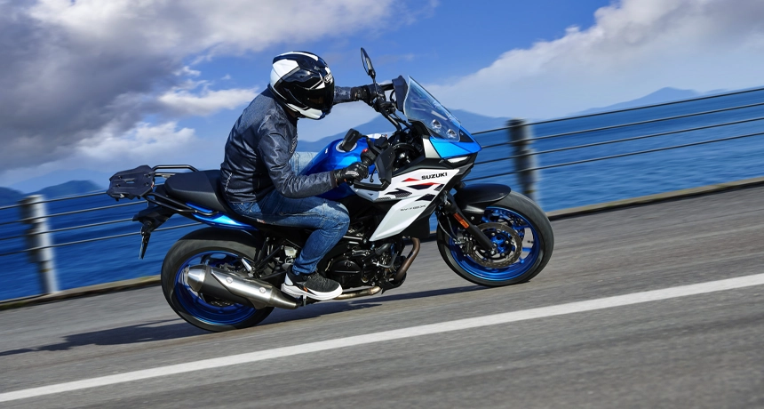 sv650gxrqm7_action_102 copy.webp