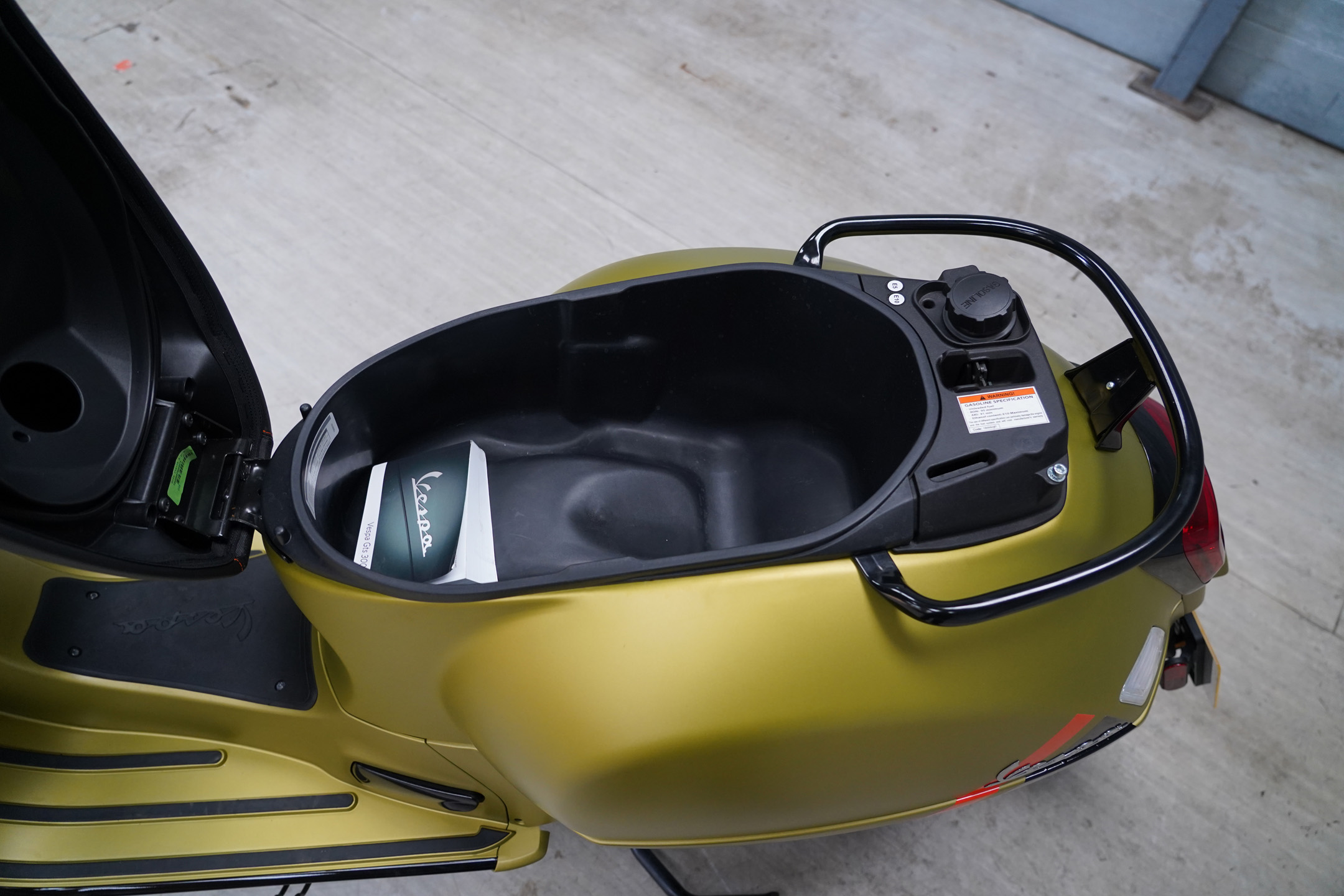Under-seat storage on the Vespa GTS 300 Super Sport
