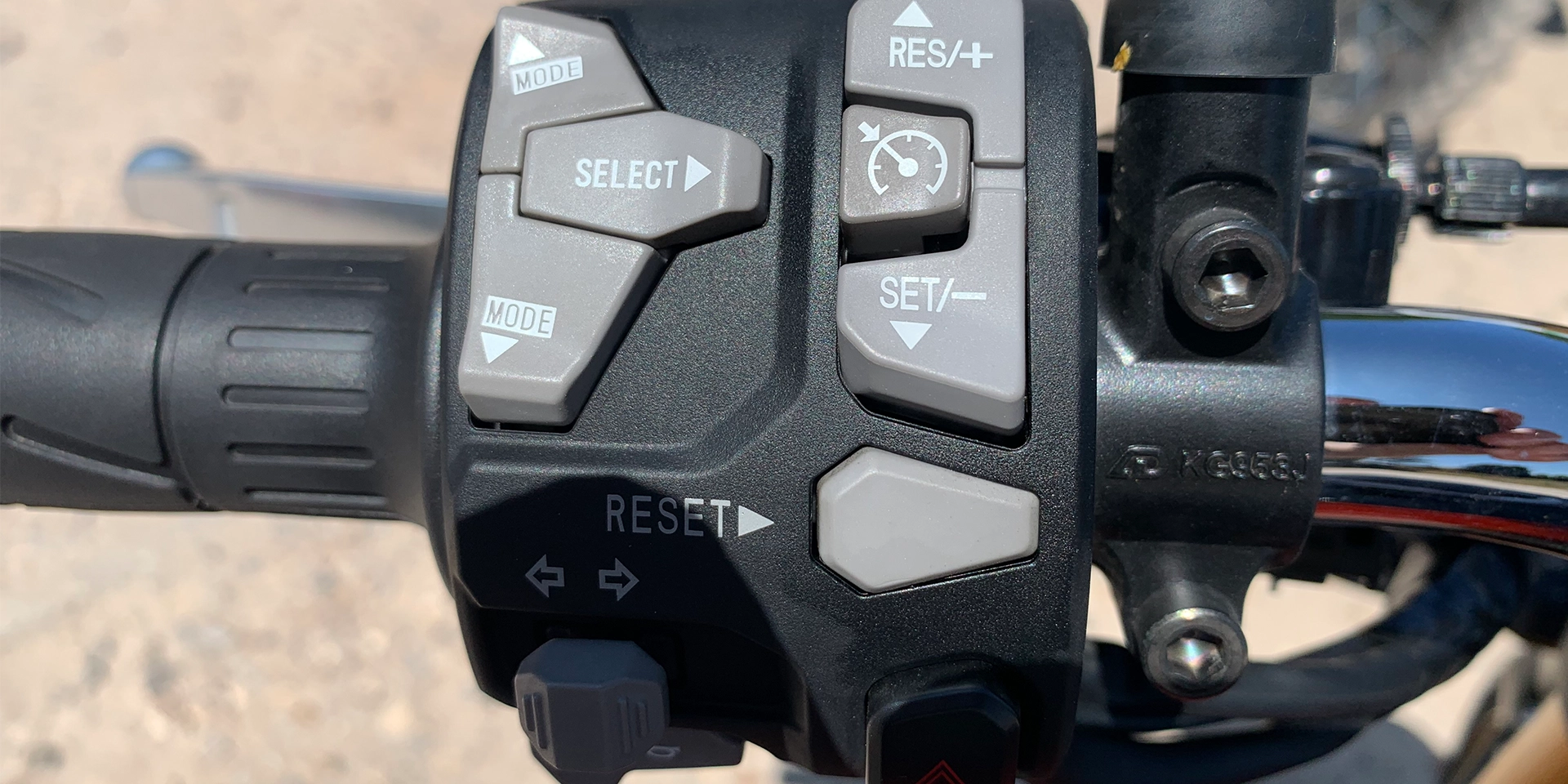 Kawasaki Z900RS SE dash (9).webp