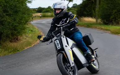 2025 Naxeon I AM Pro Electric Motorcycle Review: The Future of Motorcycling?