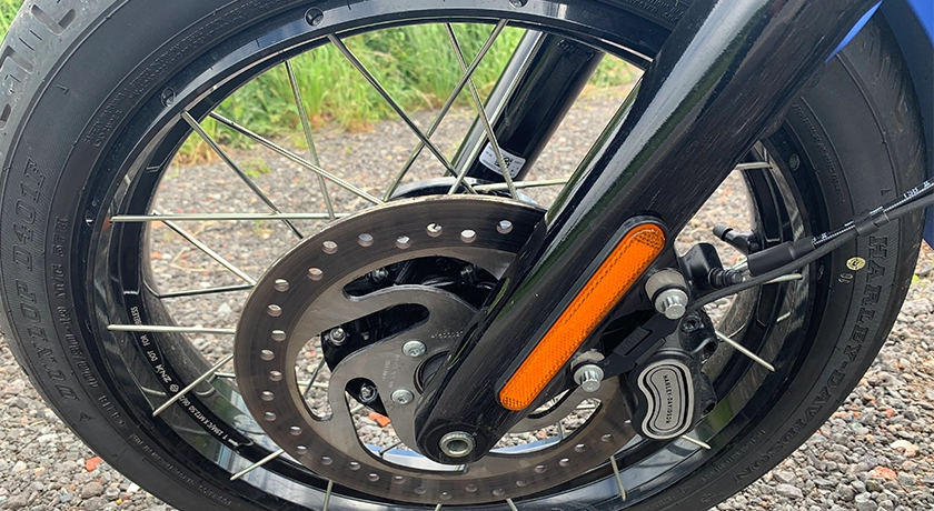 HD Street Bob tyre.webp