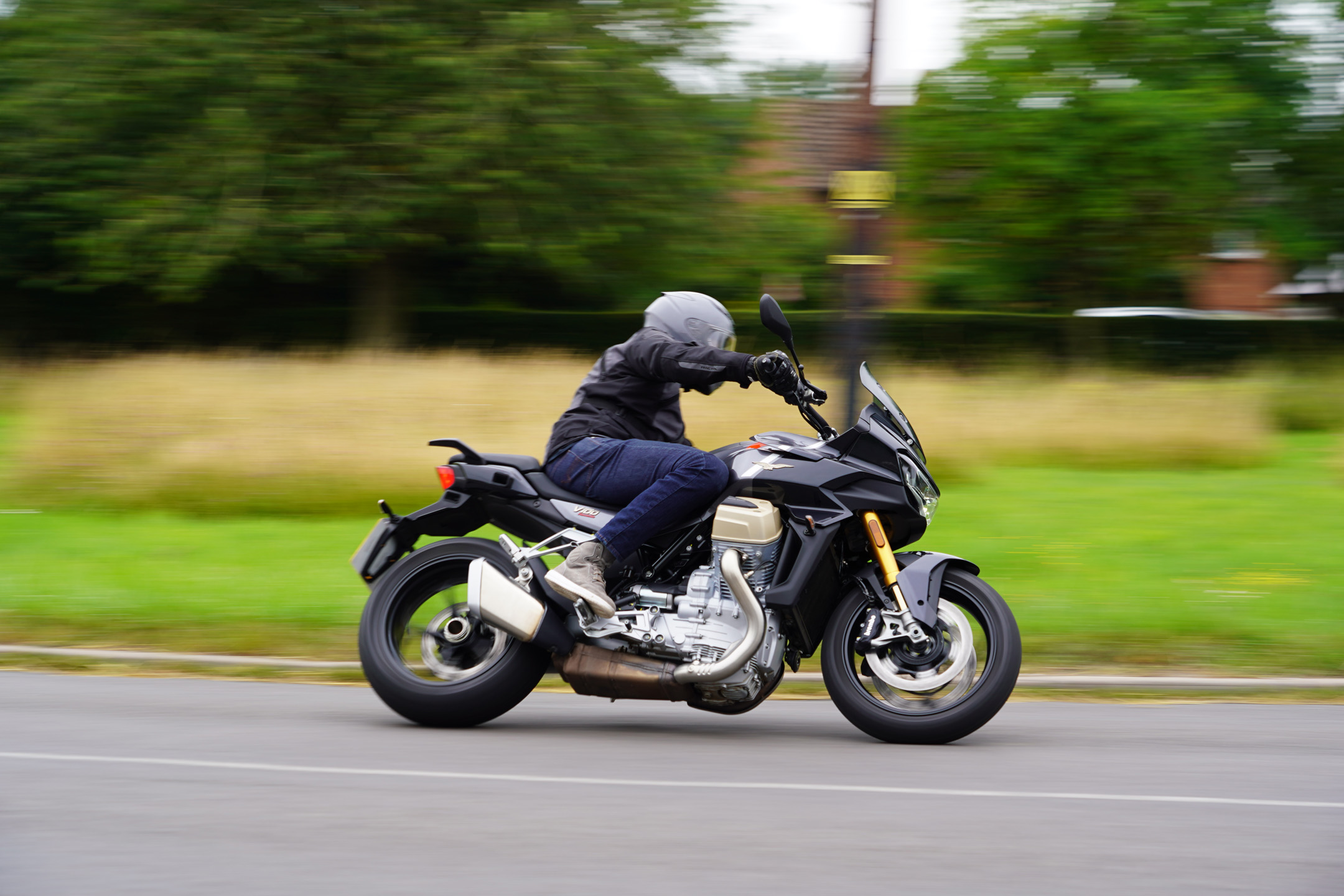Corner action shot of the Moto Guzzi V100 Mandello S