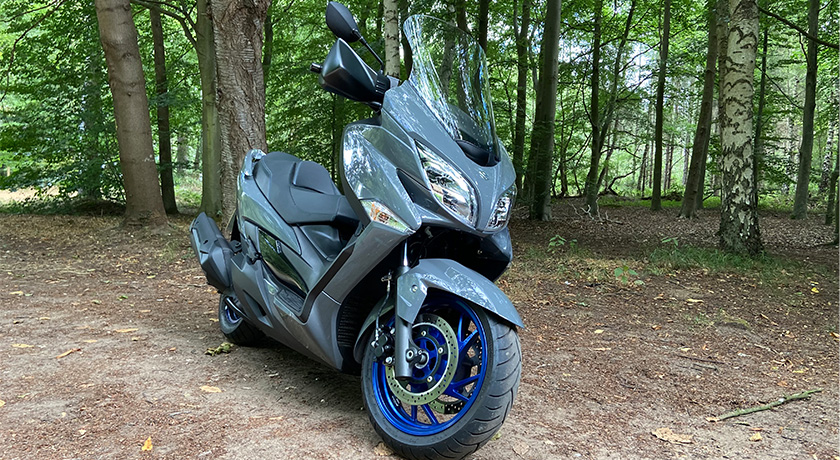 Suzuki Burgman 400 Maxi Scooter Review - Euro 5 - Lexham Insurance