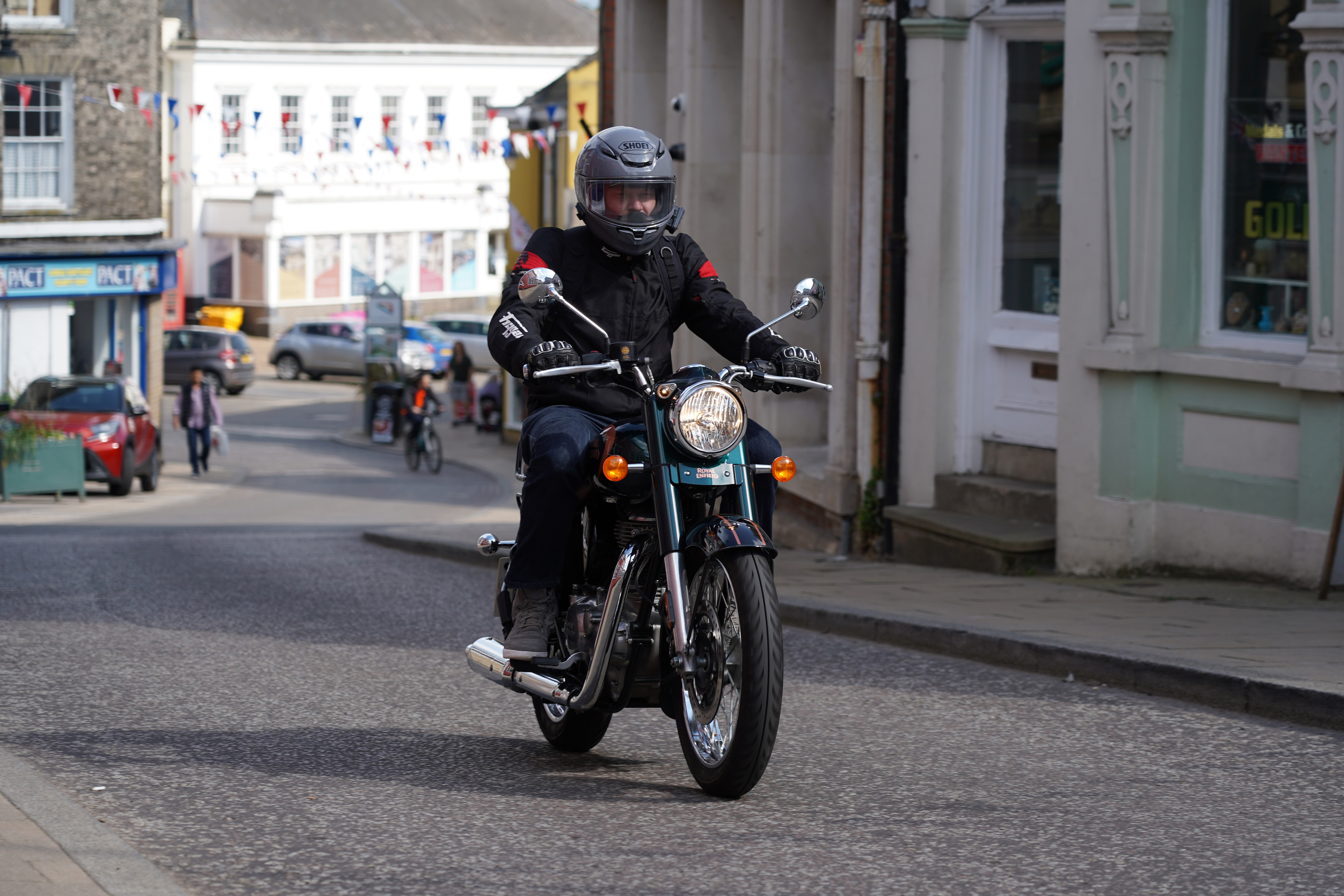 Royal Enfield Classic 350 in UK town