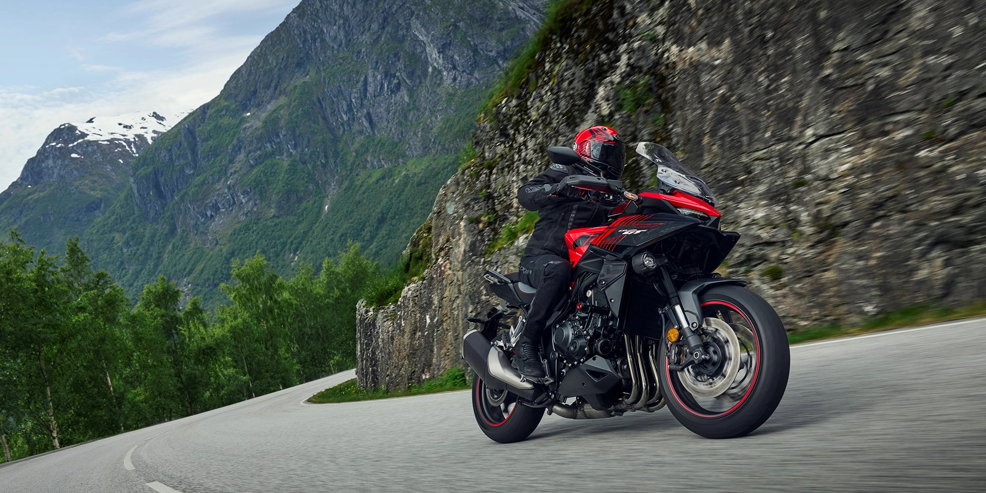 Honda CB1000GT Ride on 2.webp